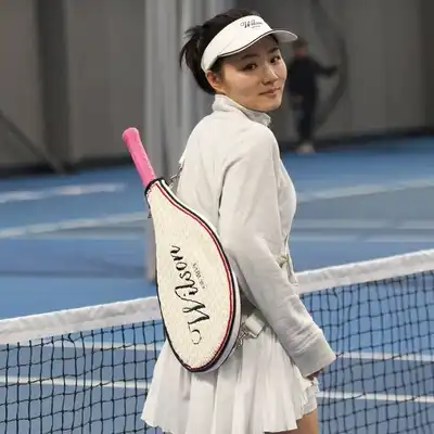 何欣飞